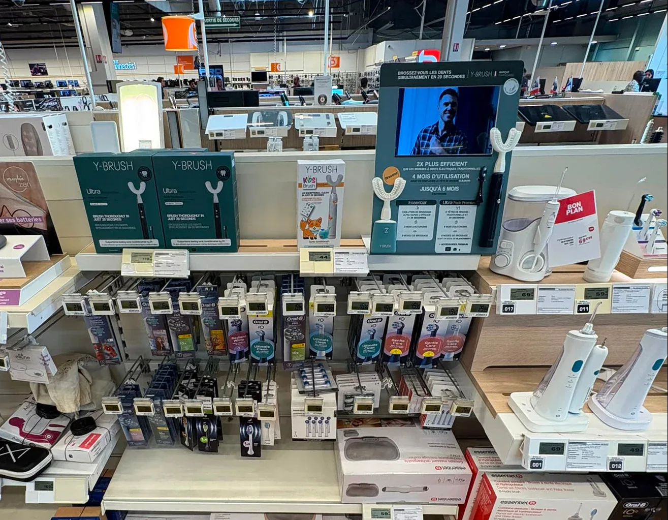 Y-Brush en magasin Boulanger